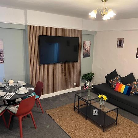2-Bedroom Plus Living Room Flats Near Edgware Road Londra Dış mekan fotoğraf