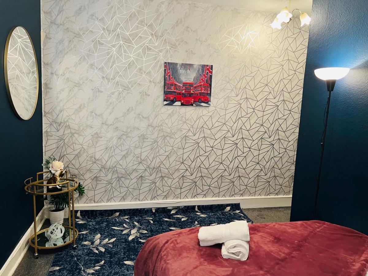 2-Bedroom Plus Living Room Flats Near Edgware Road Londra Dış mekan fotoğraf