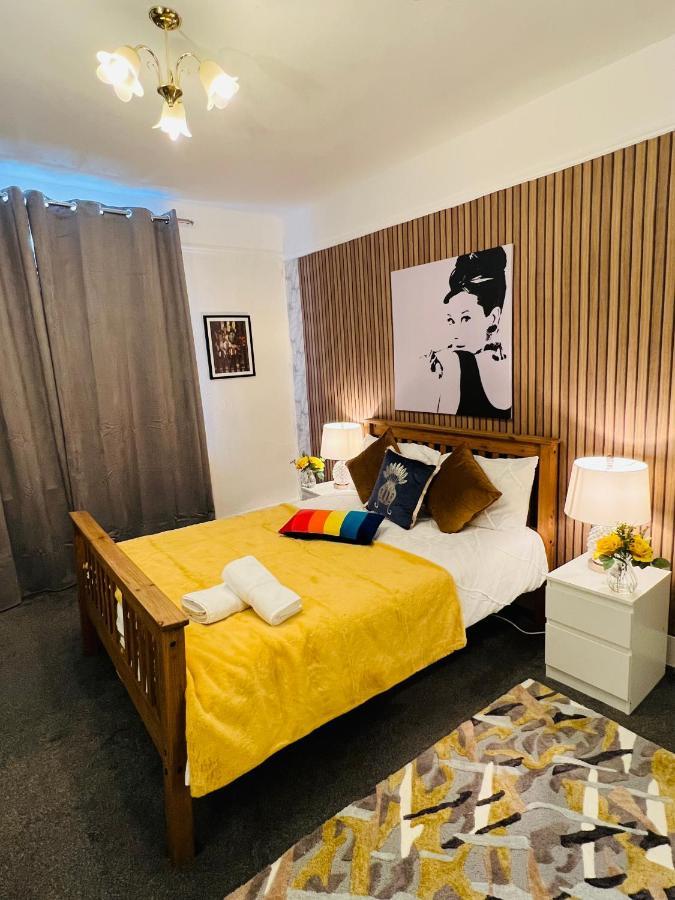 2-Bedroom Plus Living Room Flats Near Edgware Road Londra Dış mekan fotoğraf